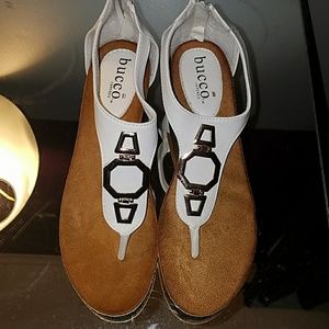 Bucco gladiator sandles